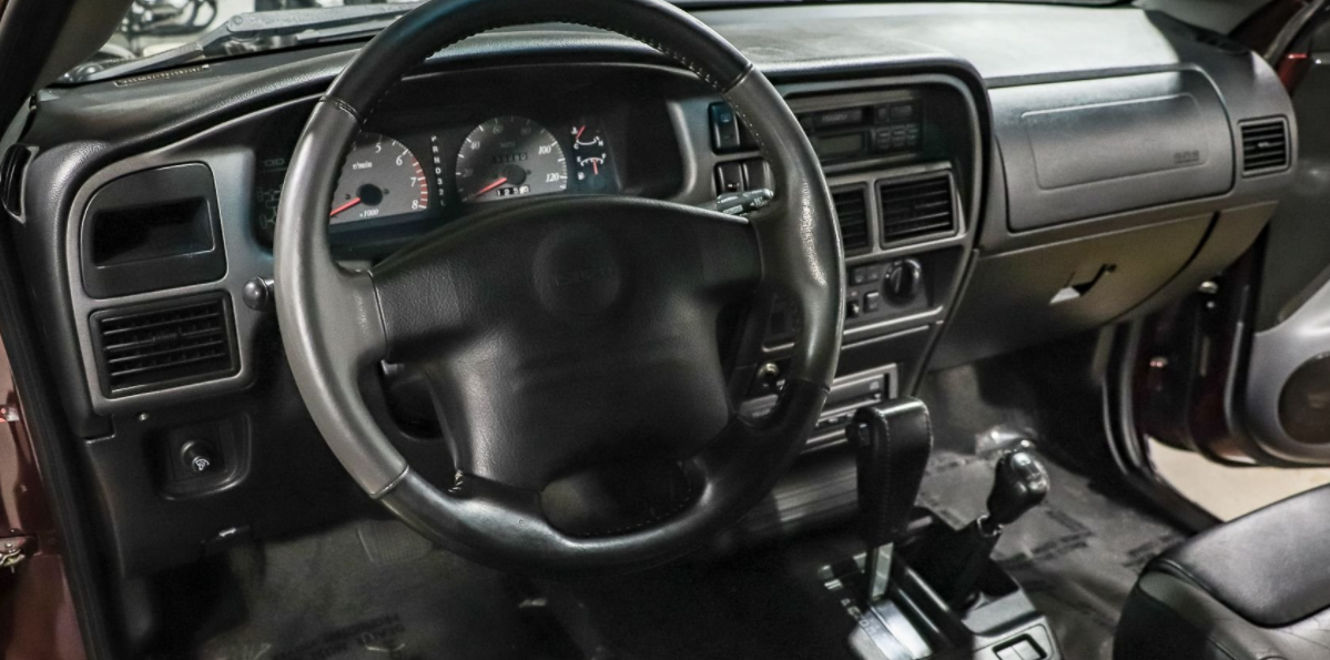 Sold: 2001 Isuzu VehiCROSS S