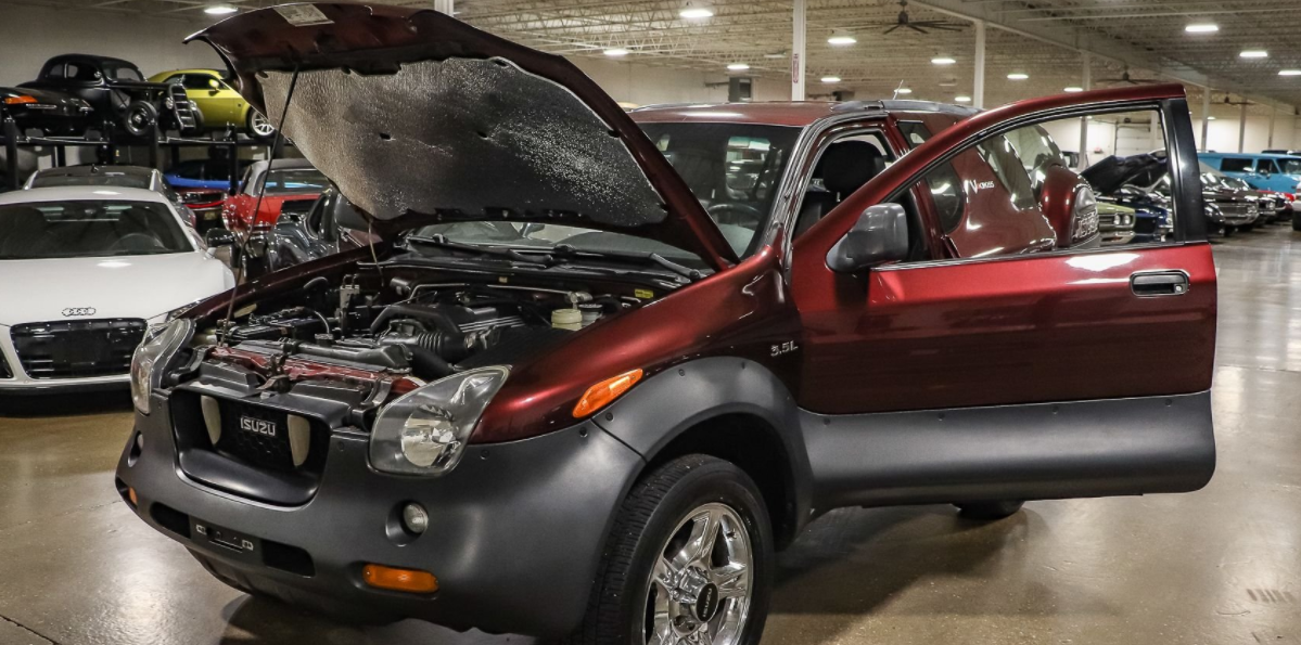 Sold: 2001 Isuzu VehiCROSS S