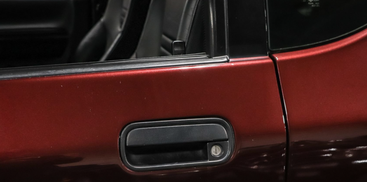 Sold: 2001 Isuzu VehiCROSS S