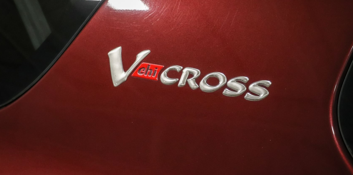 Sold: 2001 Isuzu VehiCROSS S