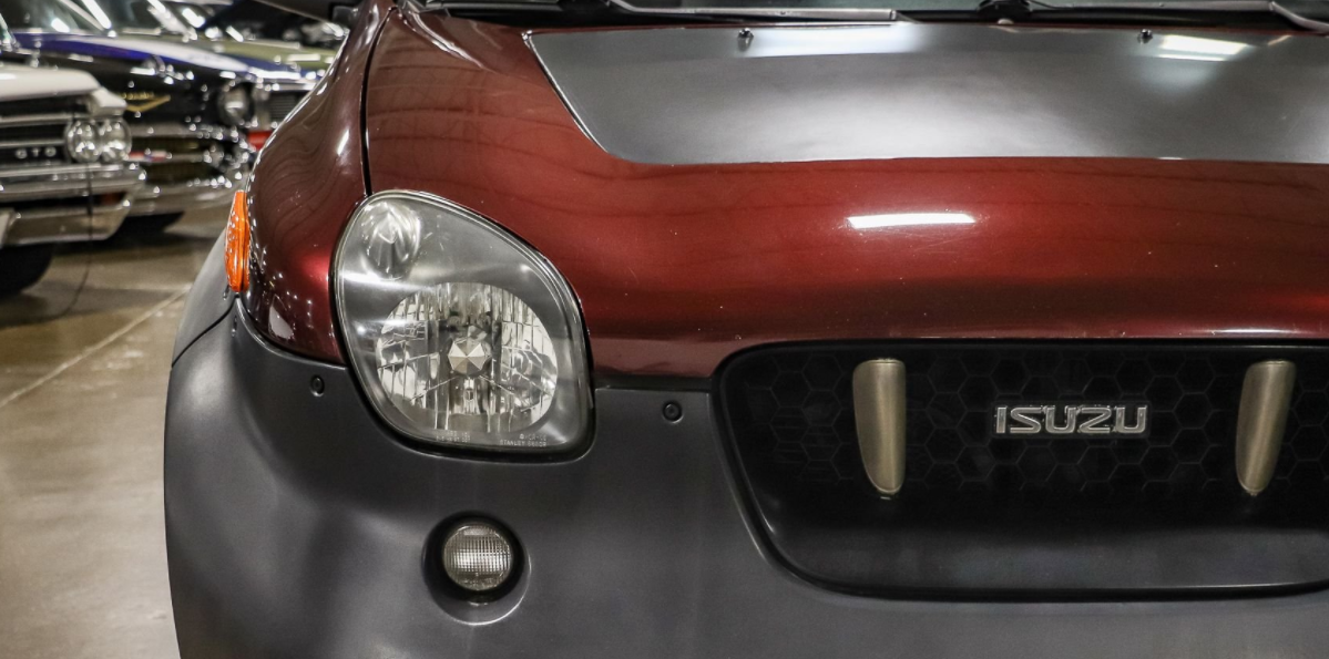 Sold: 2001 Isuzu VehiCROSS S - 4