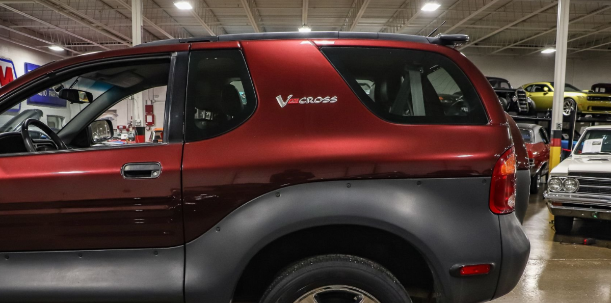 Sold: 2001 Isuzu VehiCROSS S