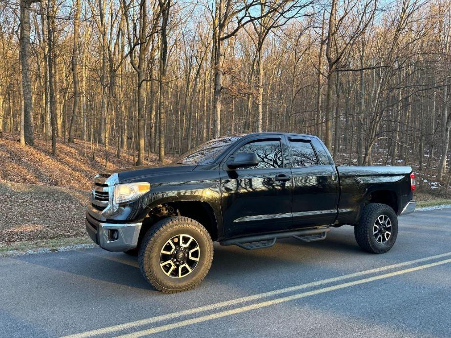 Sold: 2016 Toyota Tundra SR5 Double Cab