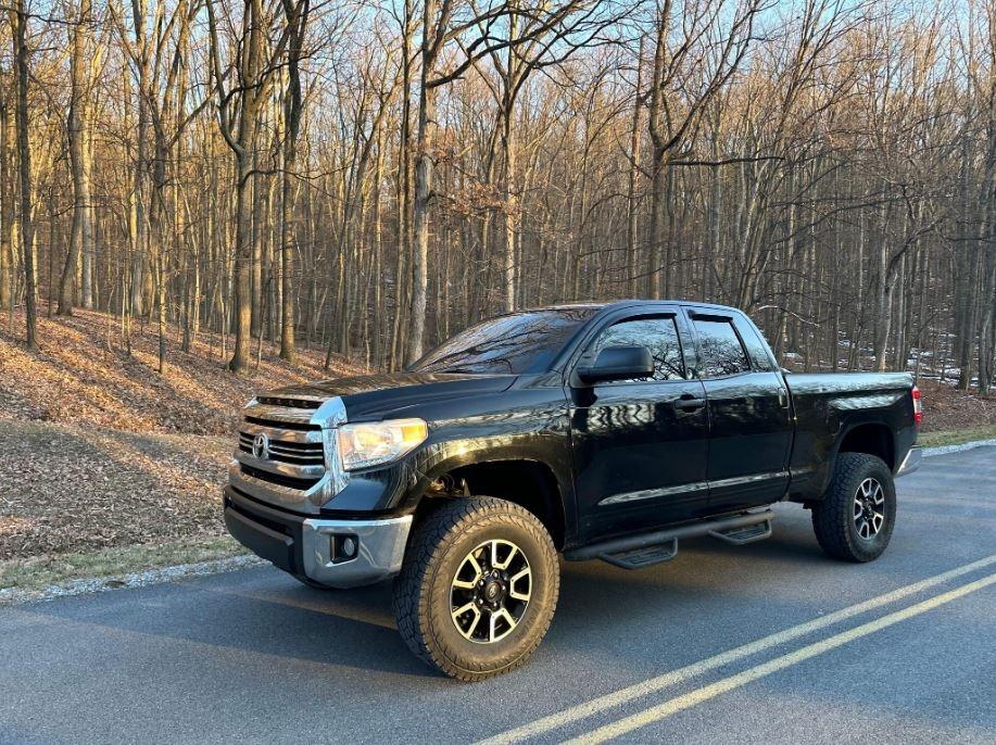 Sold: 2016 Toyota Tundra SR5 Double Cab