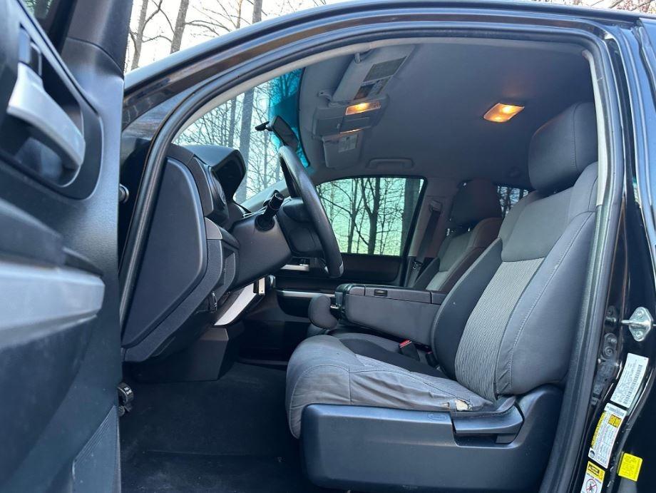 Sold: 2016 Toyota Tundra SR5 Double Cab