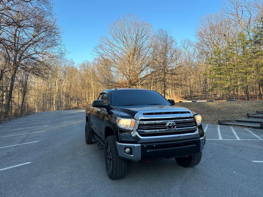 Sold: 2016 Toyota Tundra SR5 Double Cab