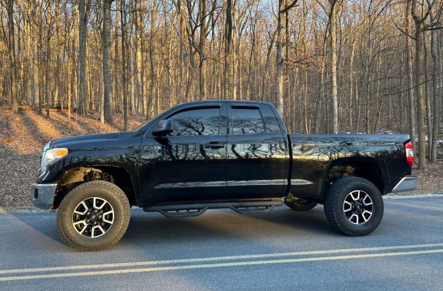 Sold: 2016 Toyota Tundra SR5 Double Cab