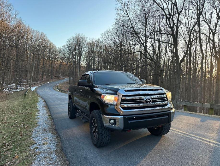Sold: 2016 Toyota Tundra SR5 Double Cab