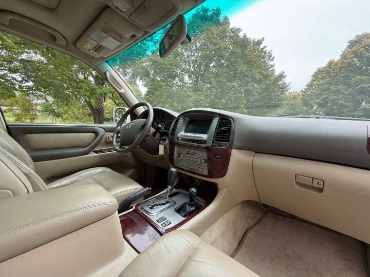 2004 Toyota Land Cruiser