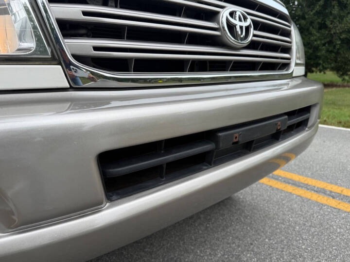 2004 Toyota Land Cruiser