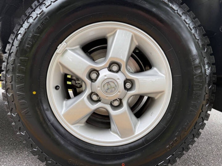 2004 Toyota Land Cruiser