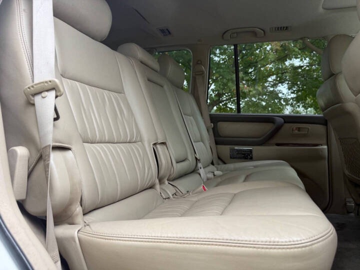 2004 Toyota Land Cruiser