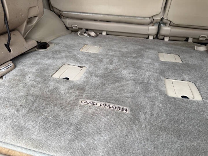 2004 Toyota Land Cruiser