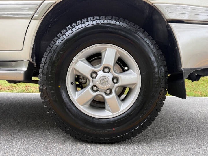 2004 Toyota Land Cruiser