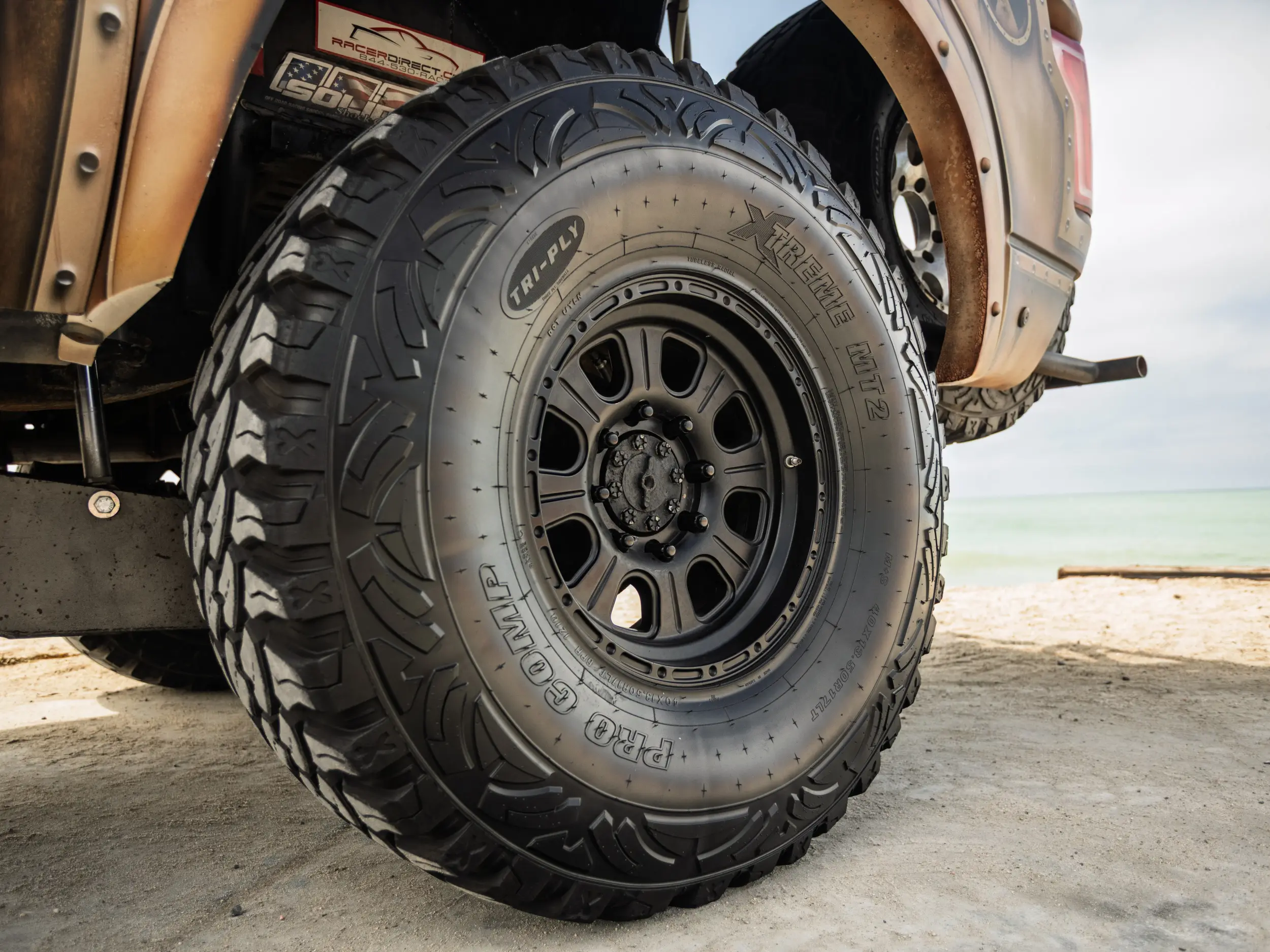 2000 Ford Excursion Desert Race Truck