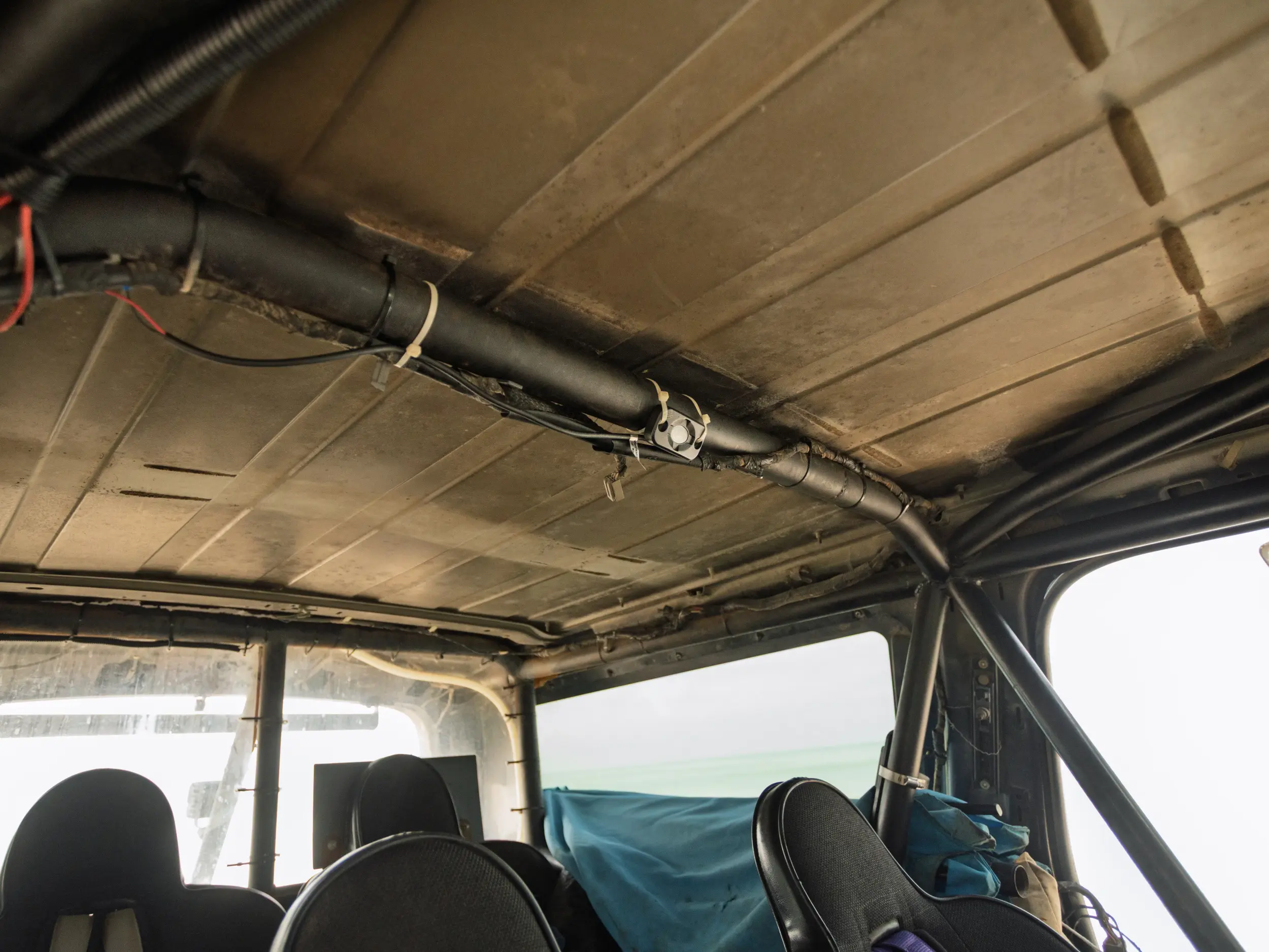 2000 Ford Excursion Desert Race Truck