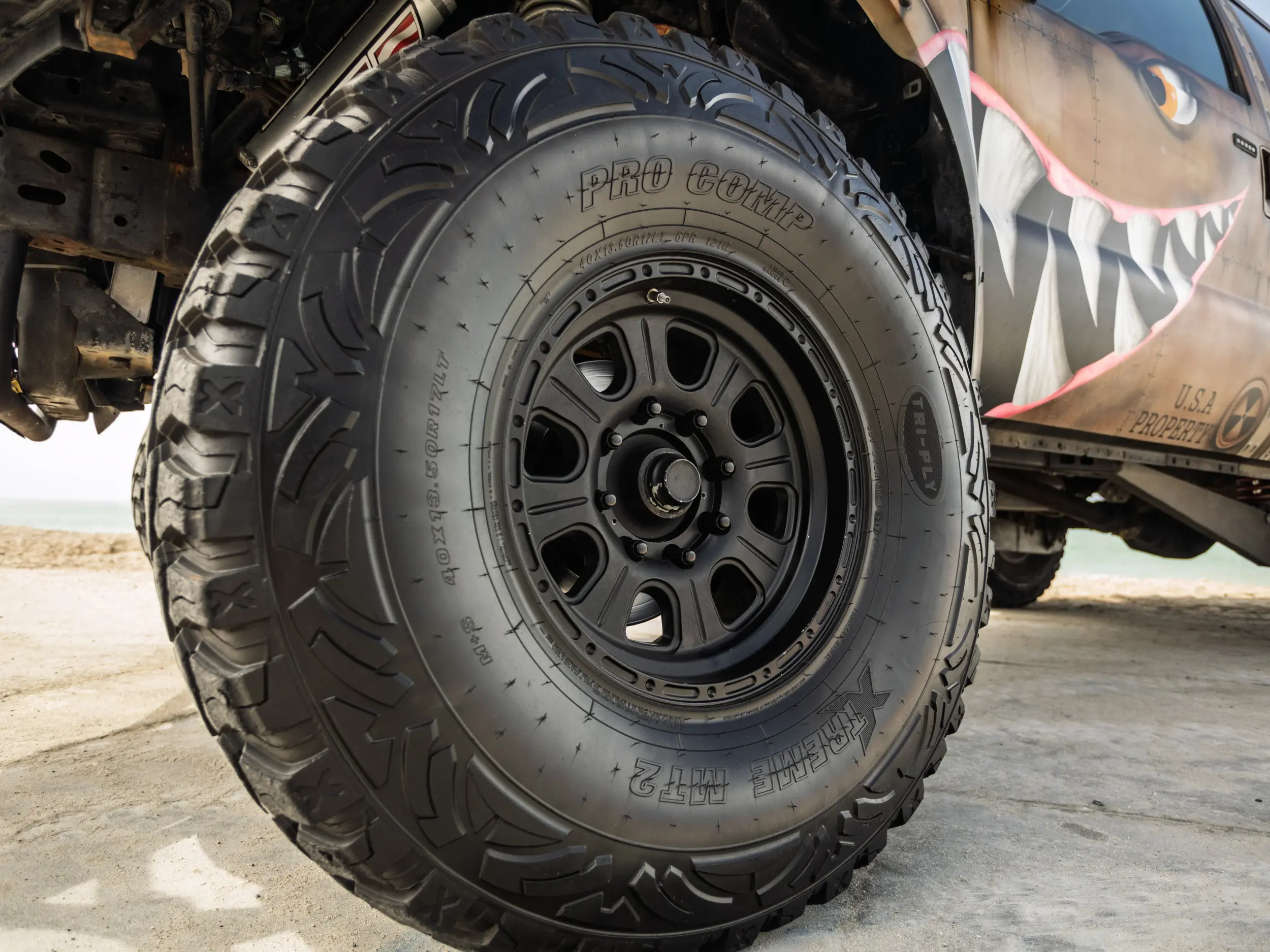 2000 Ford Excursion Desert Race Truck