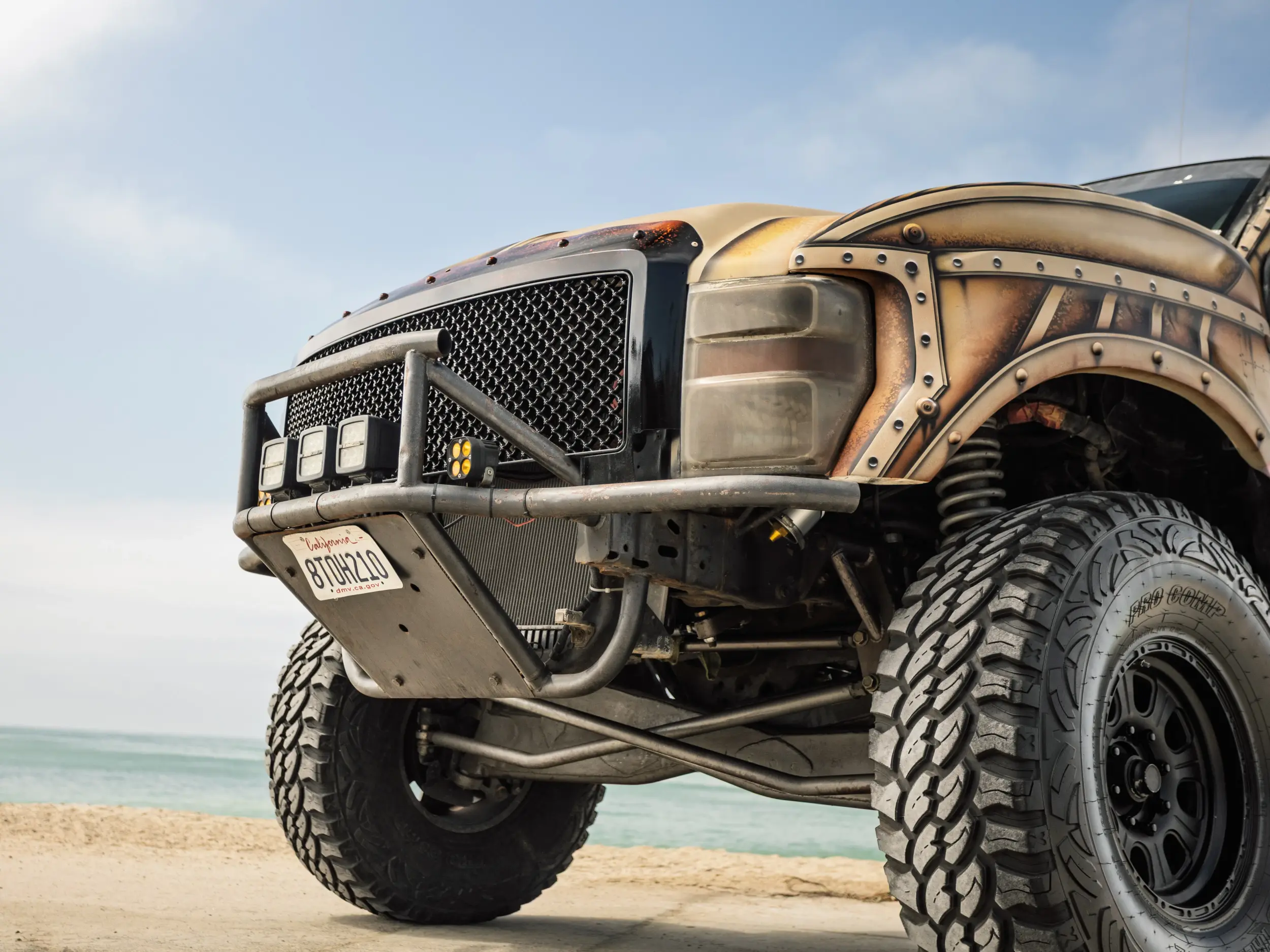 2000 Ford Excursion Desert Race Truck