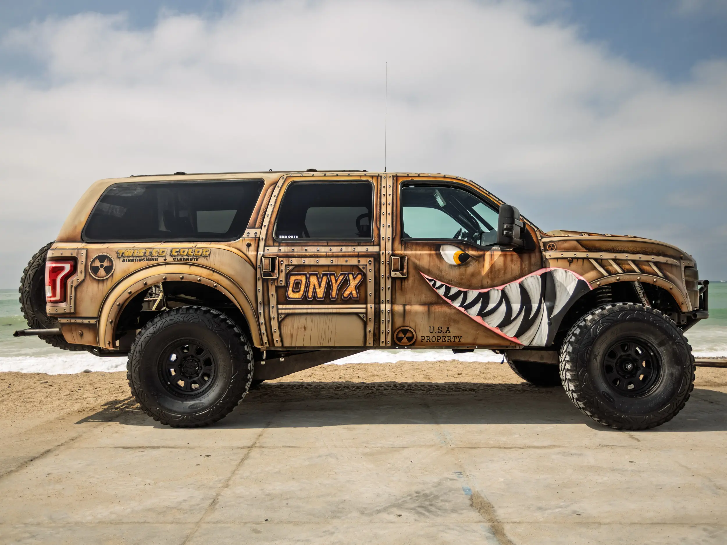 2000 Ford Excursion Desert Race Truck - 3
