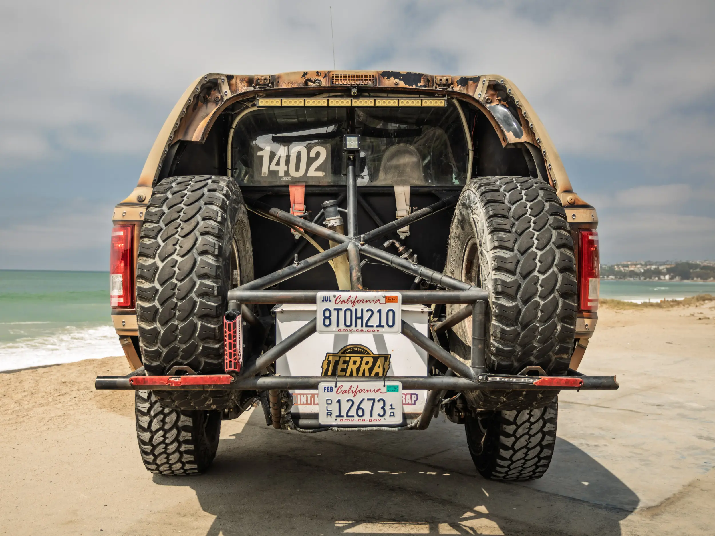 2000 Ford Excursion Desert Race Truck