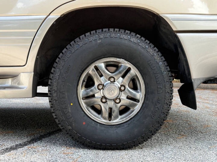 2001 Lexus LX 470