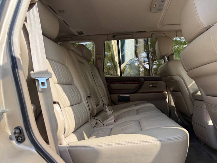 2001 Lexus LX 470