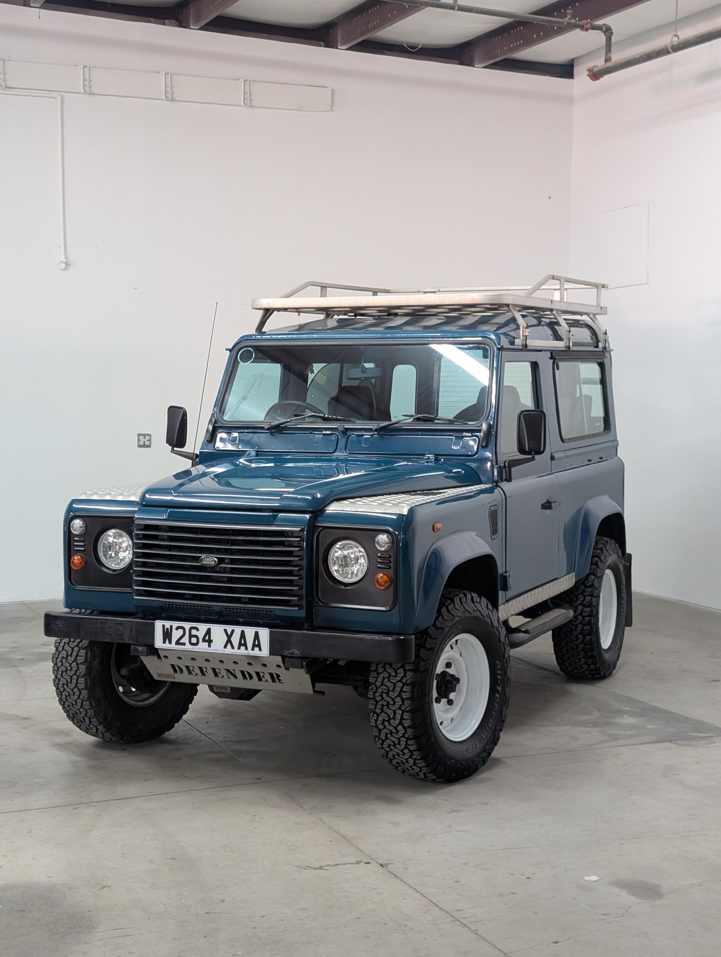 2000 Land Rover Defender 90 2.8i - 4