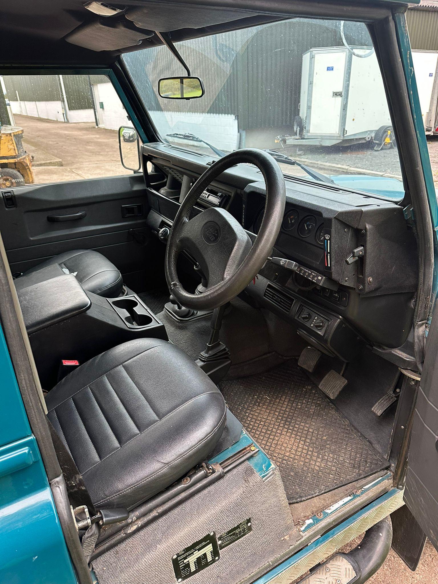 2000 Land Rover Defender 90 - 4