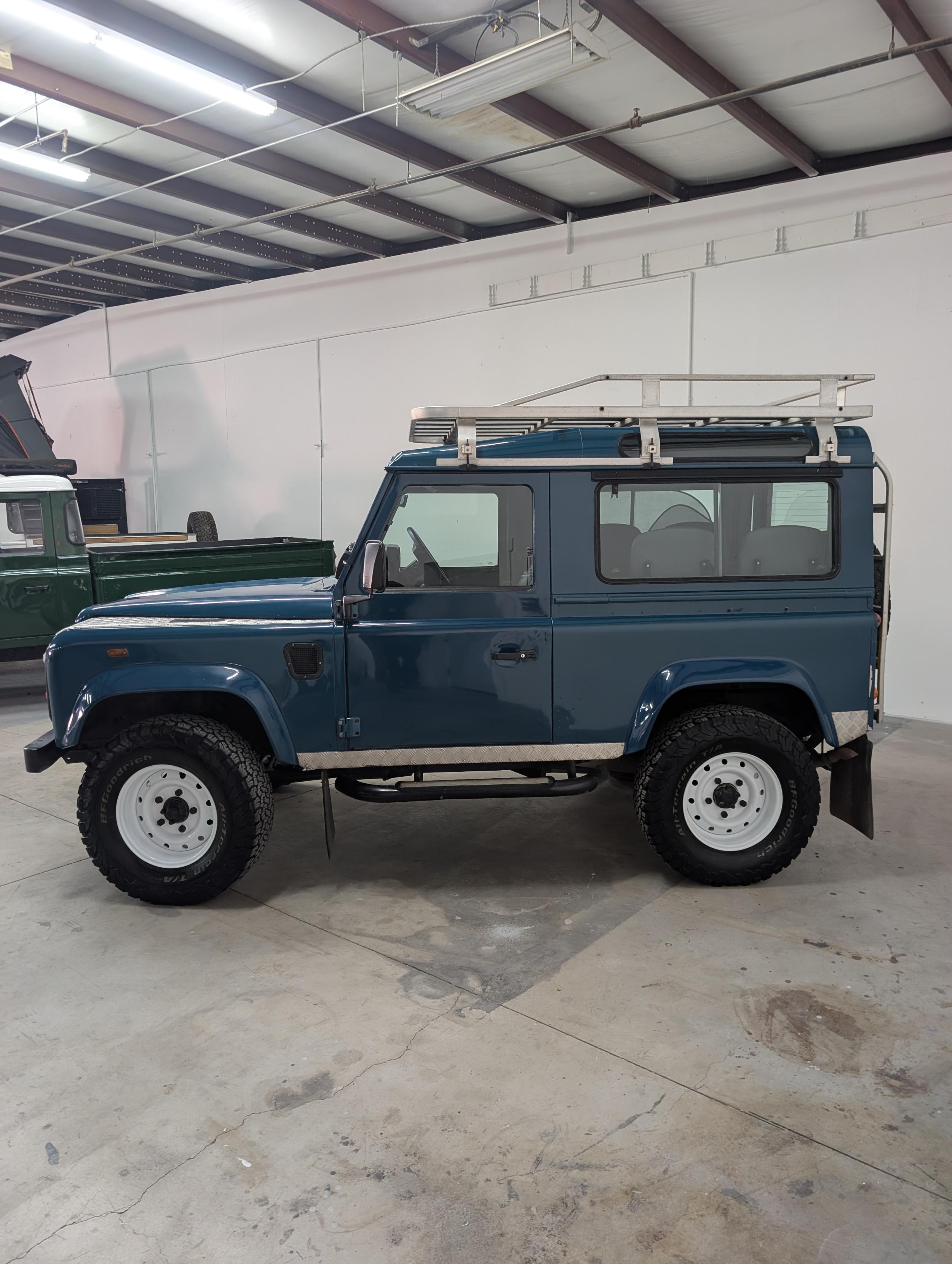 2000 Land Rover Defender 90 2.8i - 3
