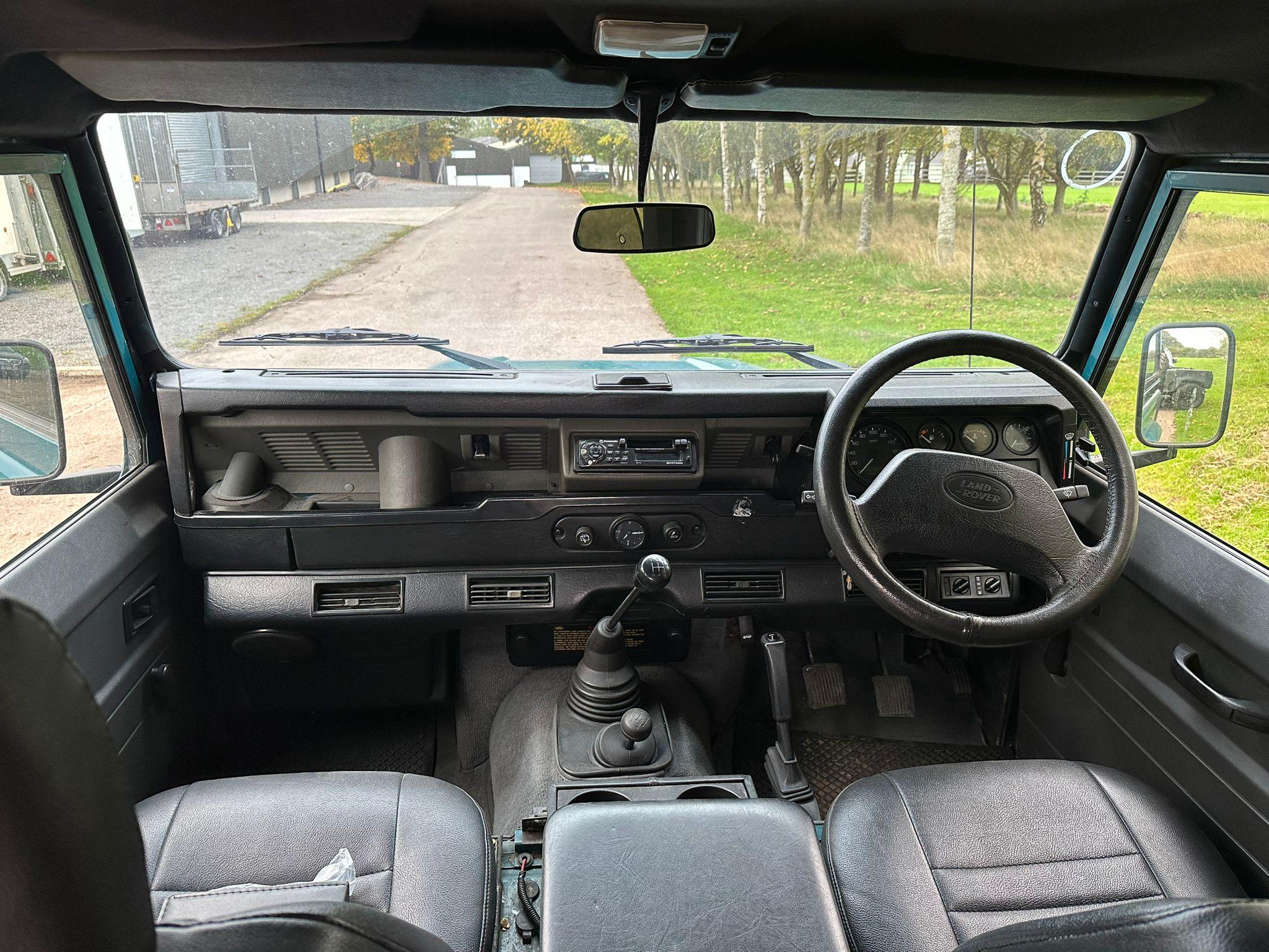 2000 Land Rover Defender 90