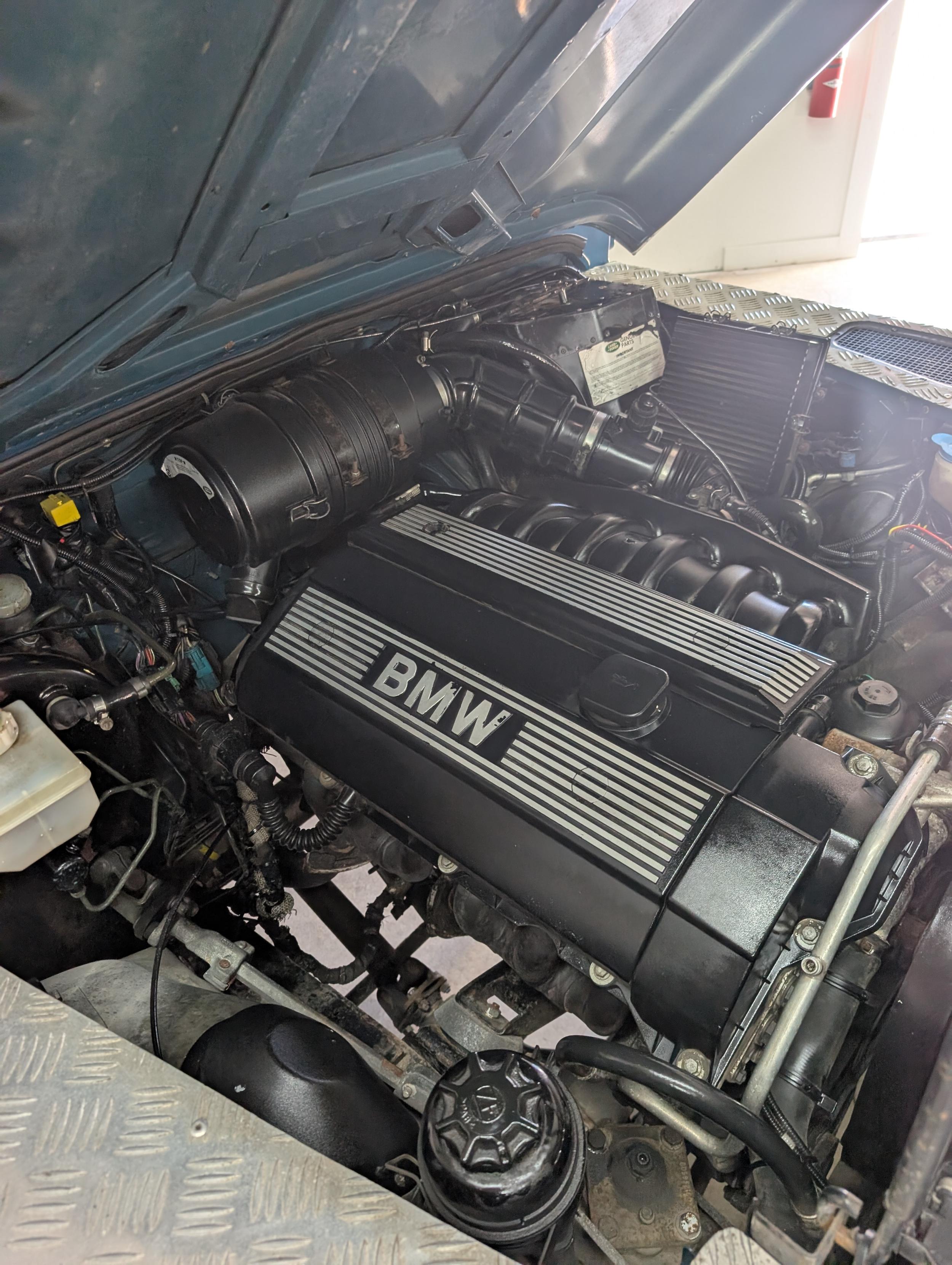 2000 Land Rover Defender 90 2.8i