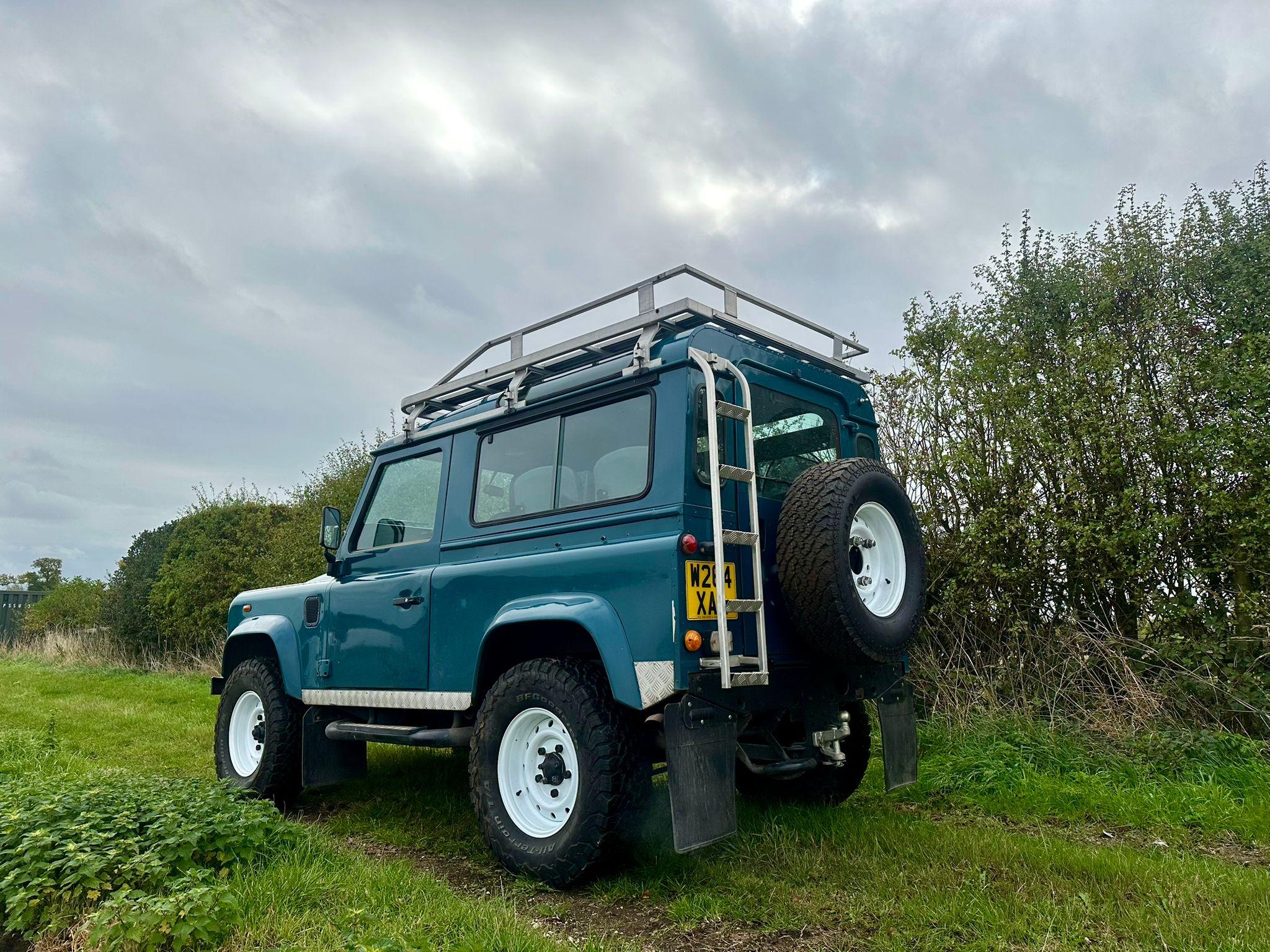 2000 Land Rover Defender 90