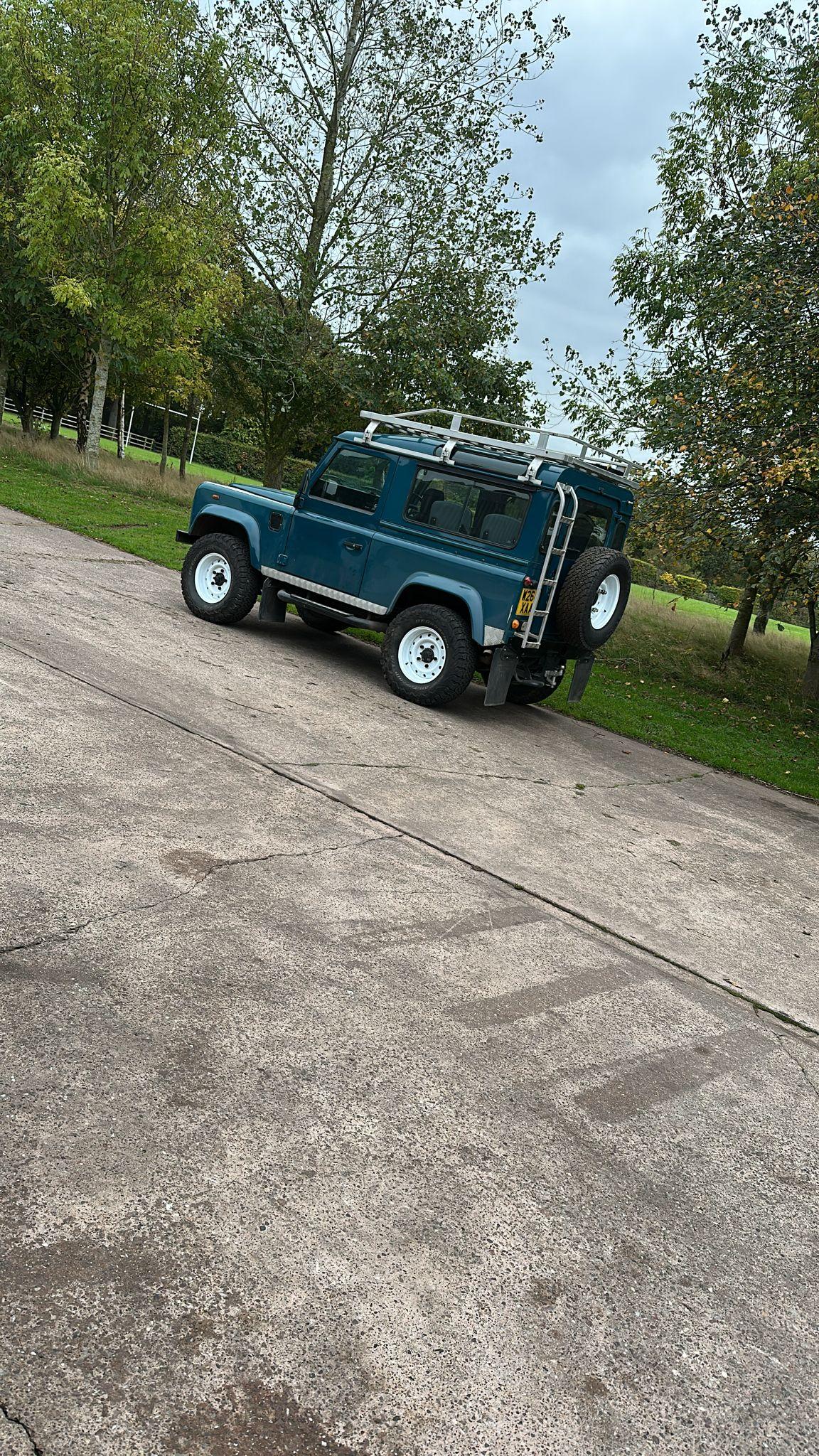 2000 Land Rover Defender 90