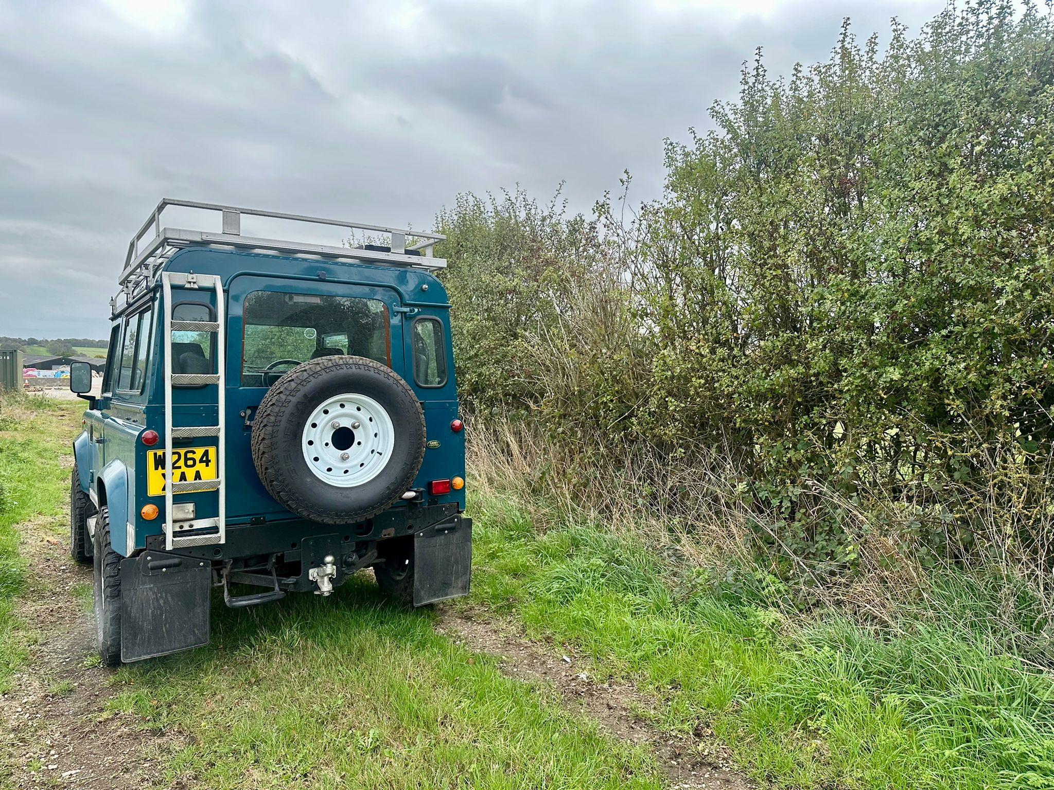 2000 Land Rover Defender 90