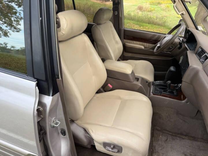 1996 Lexus LX 450