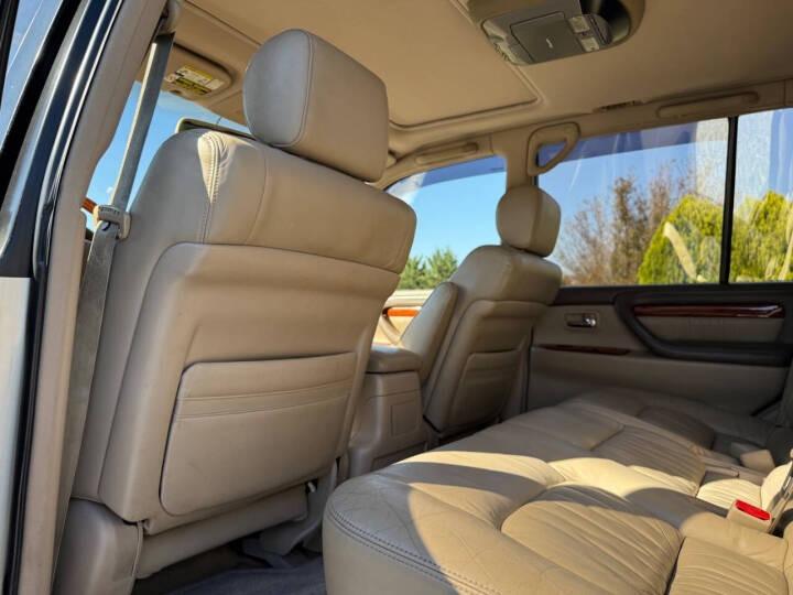2000 Lexus LX 470