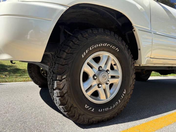 2000 Lexus LX 470