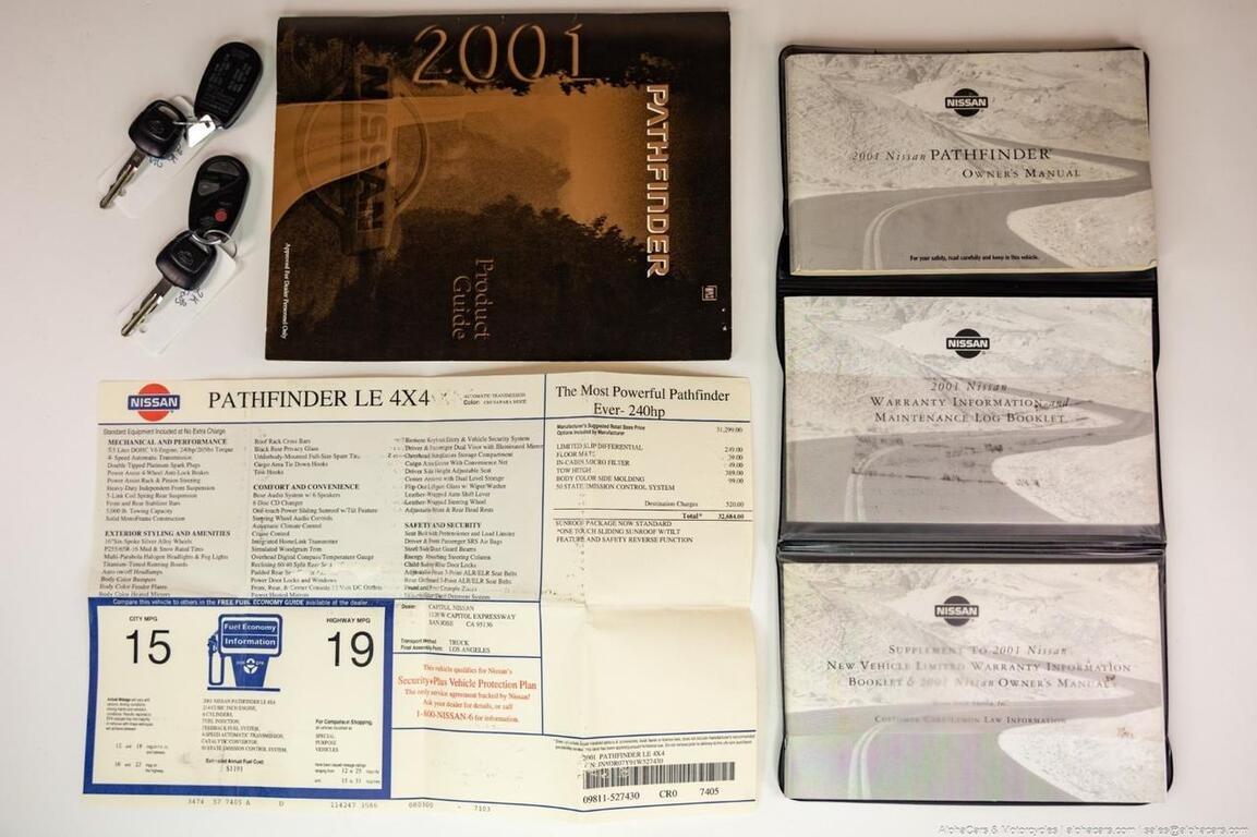 2001 Nissan Pathfinder LE 4×4