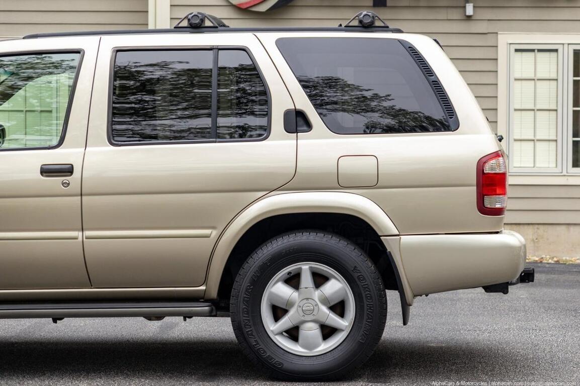 2001 Nissan Pathfinder LE 4×4