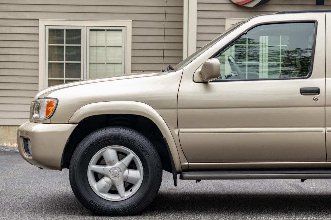 2001 Nissan Pathfinder LE 4×4