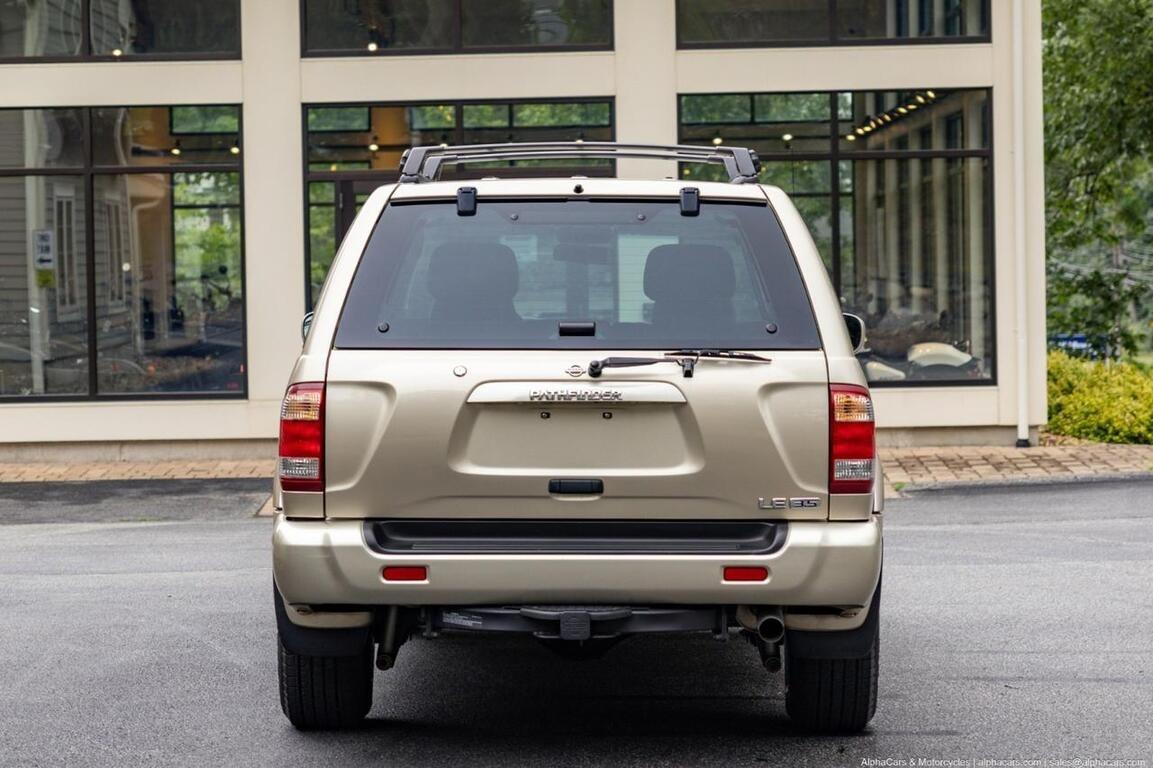 2001 Nissan Pathfinder LE 4×4