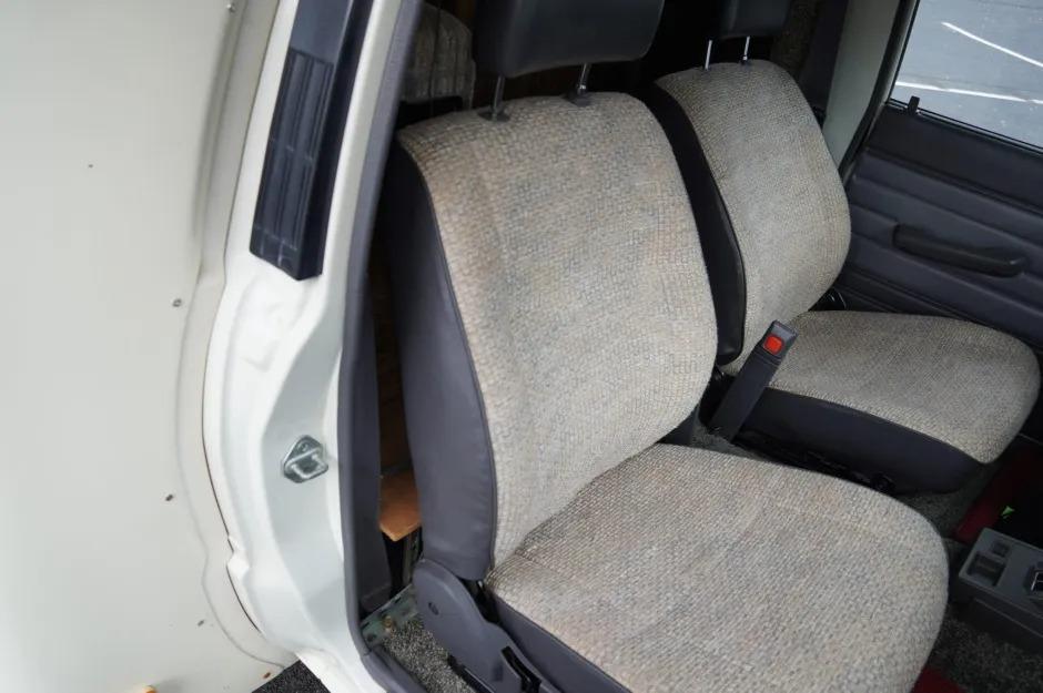 1991 Toyota Hilux Dolphin Camper