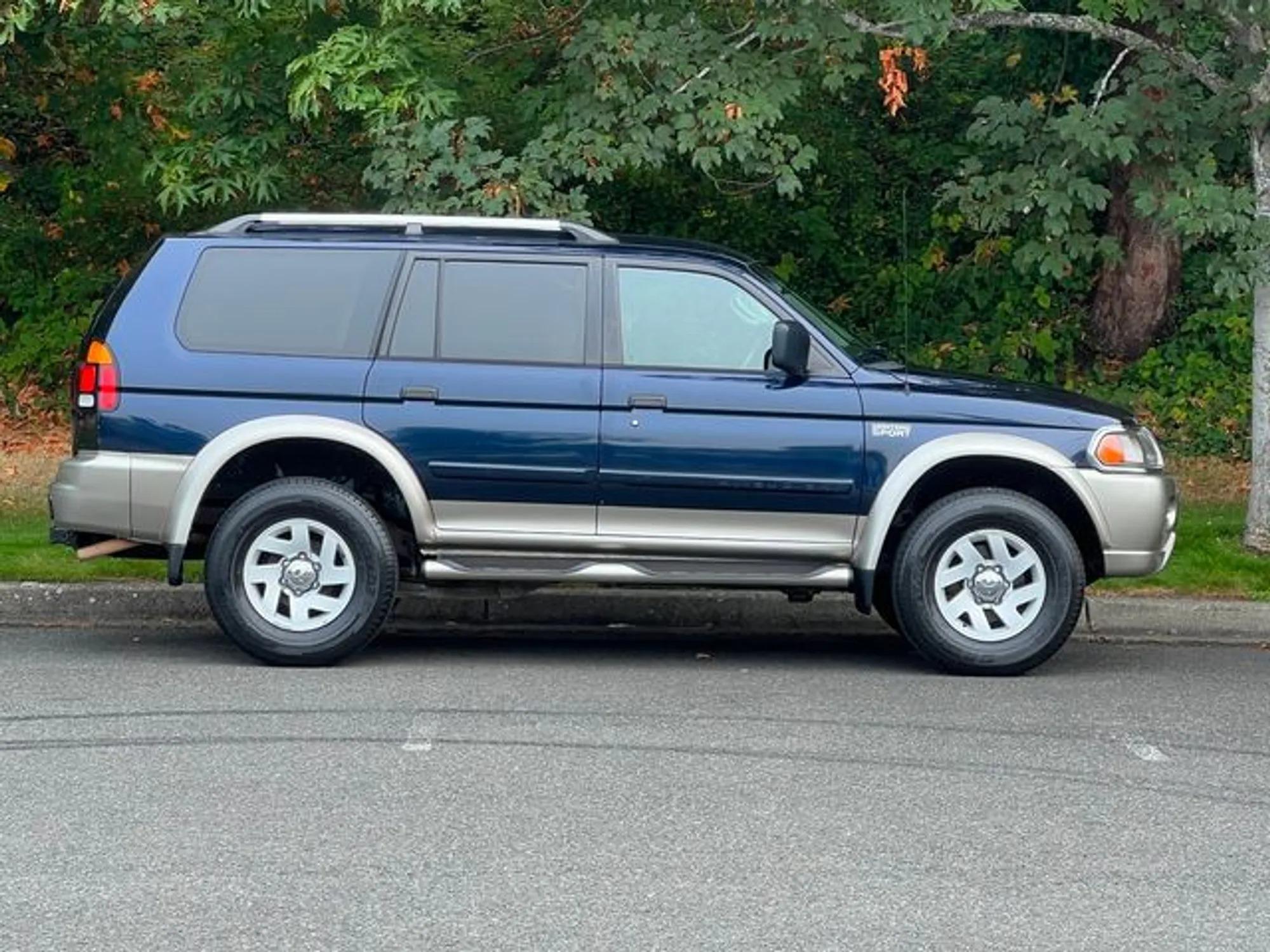 2004 Mitsubishi Montero Sport XLS