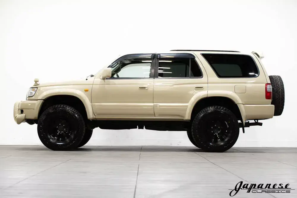 1999 Toyota Hilux Surf SSR-G - 4
