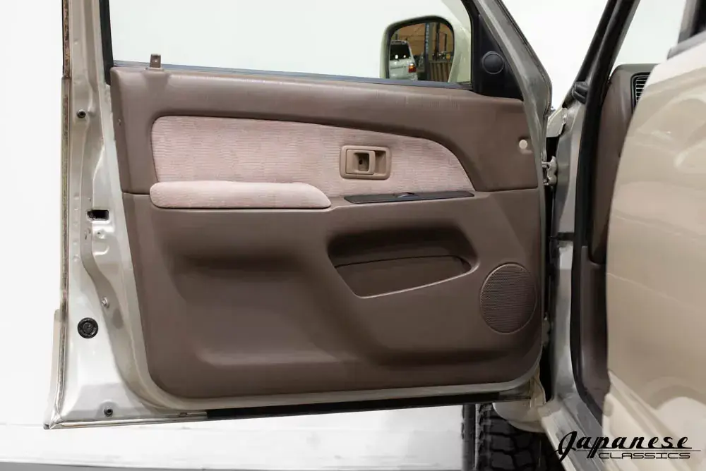 1999 Toyota Hilux Surf SSR-G