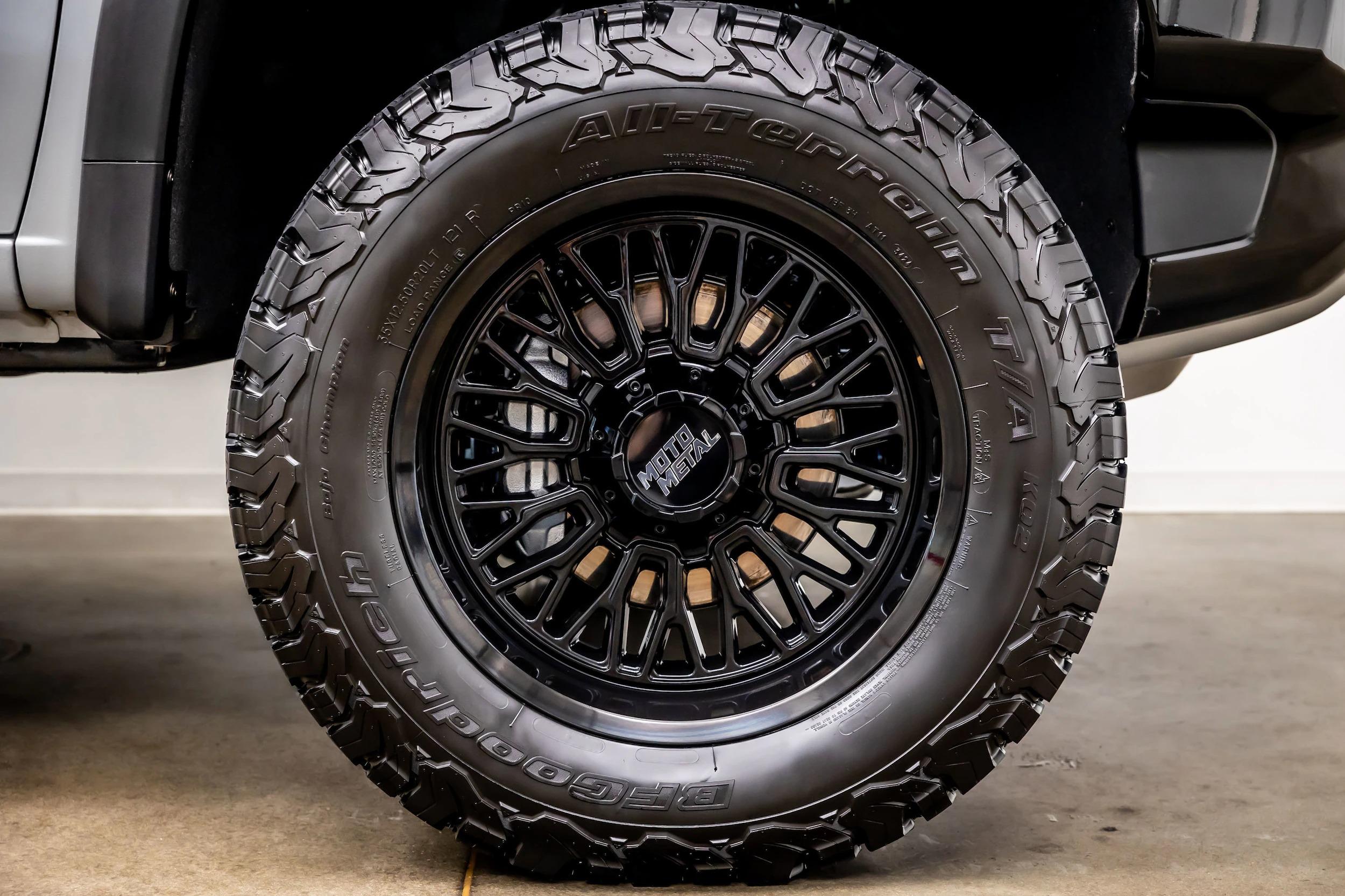 2025 Chevrolet Silverado 1500 ZR2
