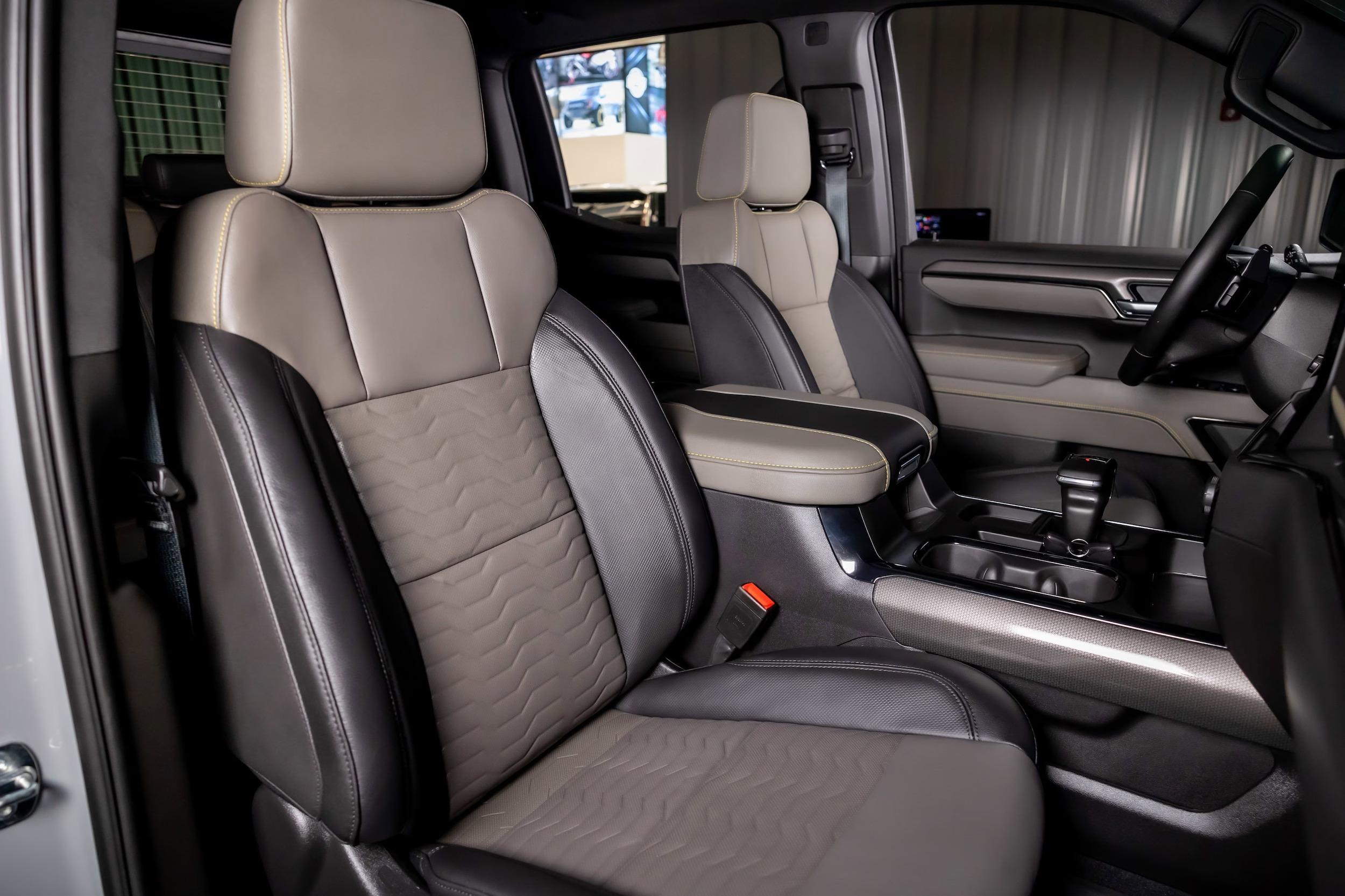 2025 Chevrolet Silverado 1500 ZR2