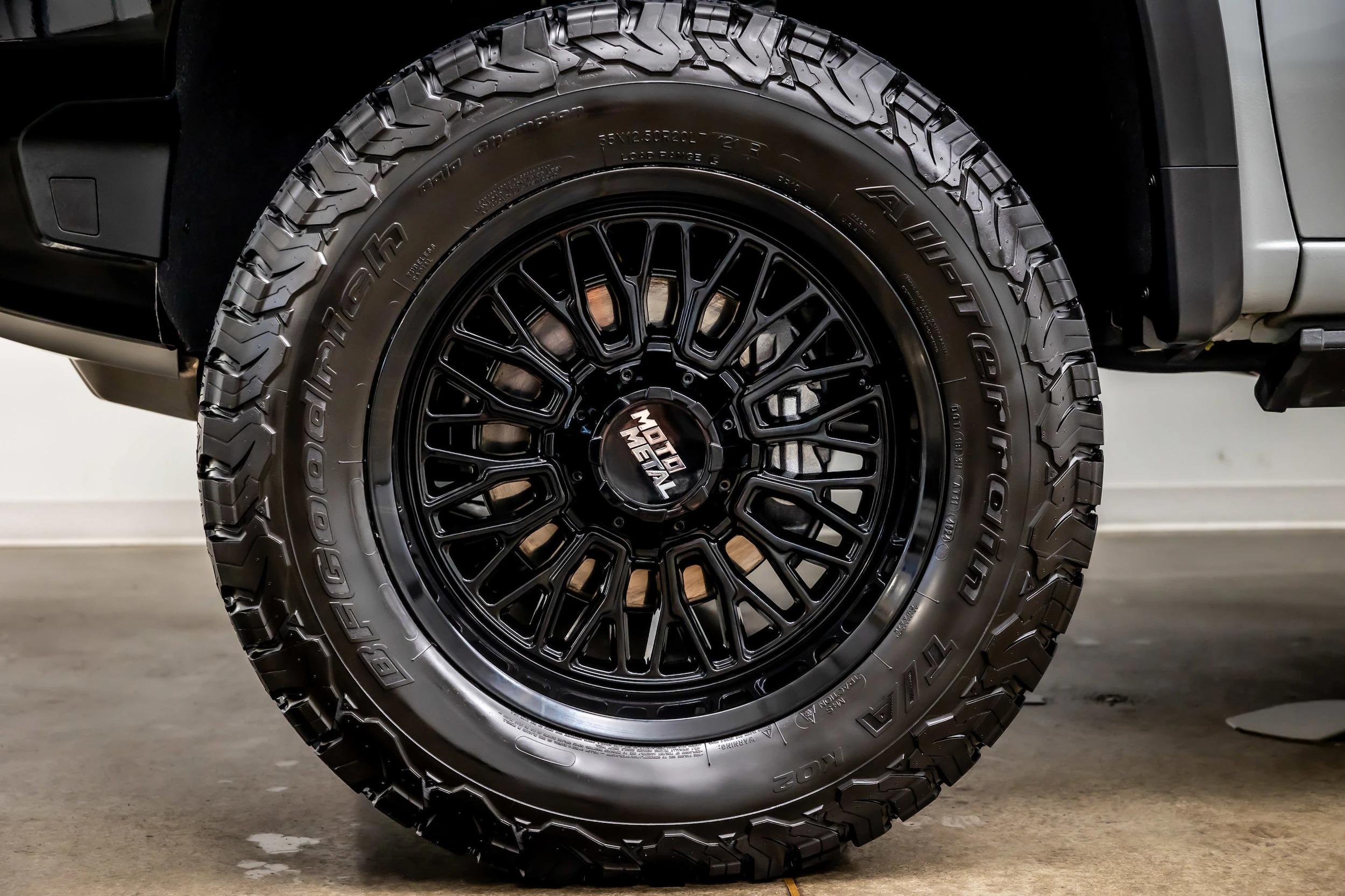 2025 Chevrolet Silverado 1500 ZR2