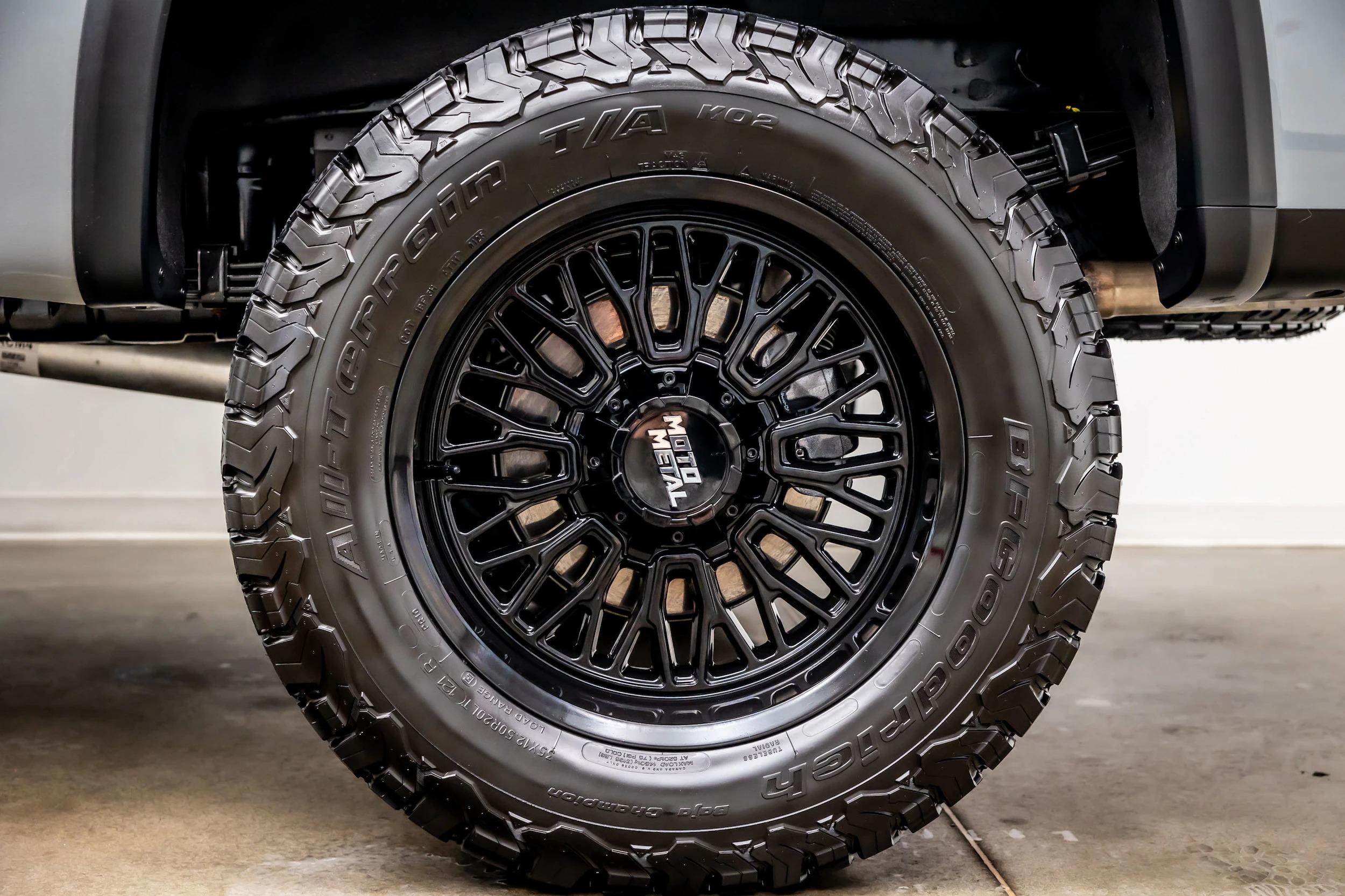 2025 Chevrolet Silverado 1500 ZR2