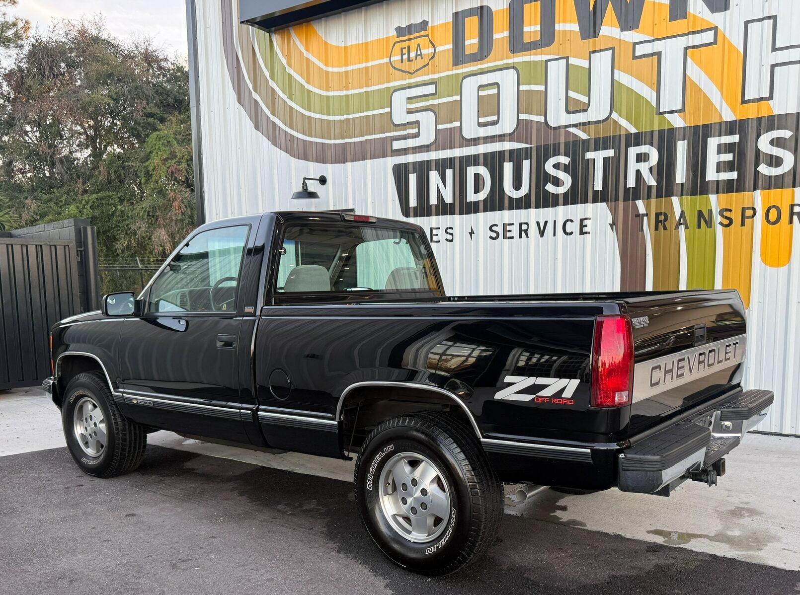 1995 Chevrolet K-1500 Silverado - 4